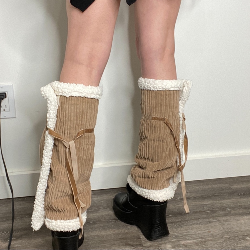 *SOLD ON DEPOP* Fairycore Cozy Winter Leg Warmers - Picture 5 of 5